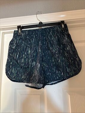 Women’s Navy Patterned Athletic Shorts